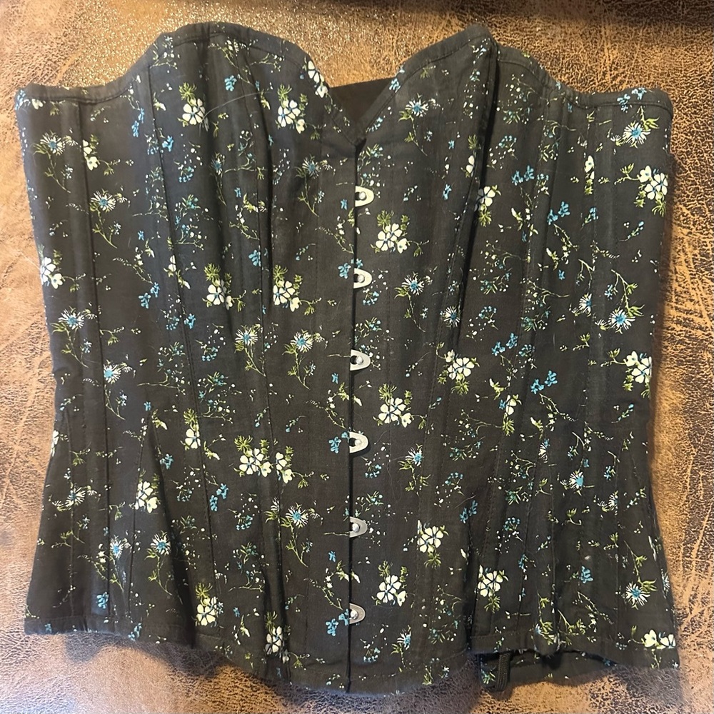 DITSY FLORAL PRINTED COTTON OVERBUST CORSET

WTS601